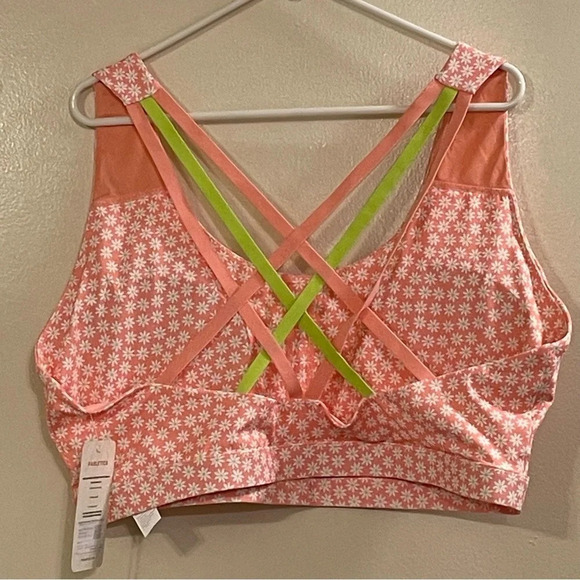 FABLETICS‎ Kessler Boost Medium Impact Sports Bra III in Porter Daisy Multi - Picture 6 of 9